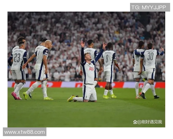 巴黎日耳曼与热刺激战正酣谁能在欧冠赛场笑到最后