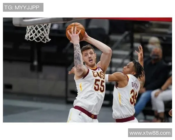 快船与灰熊马丁对决精彩纷呈球迷期待激烈比赛瞬间