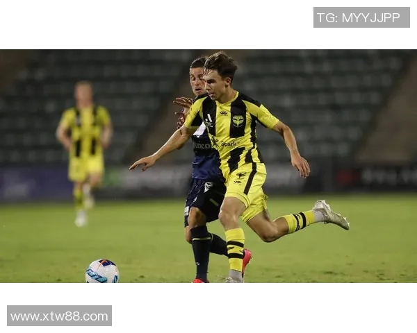 悉尼国王与东南墨尔本激战正酣谁能在这场对决中笑到最后