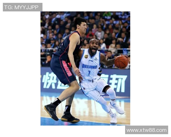 约什吉迪引领年轻球员崛起展现篮球天赋与领导力的未来之星