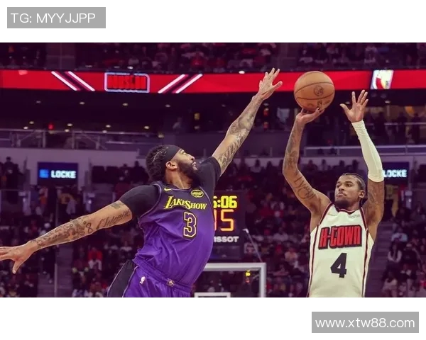 2007年NBA季后赛火箭与湖人对决的经典回顾与精彩瞬间分析