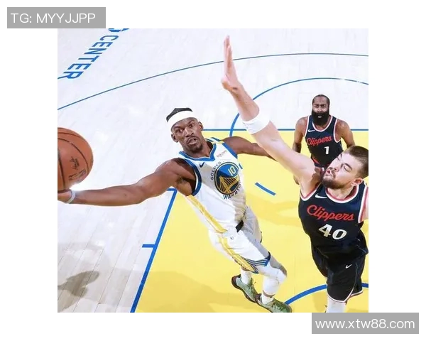 2016年NBA季后赛快船与勇士的经典对决回顾与精彩瞬间分析