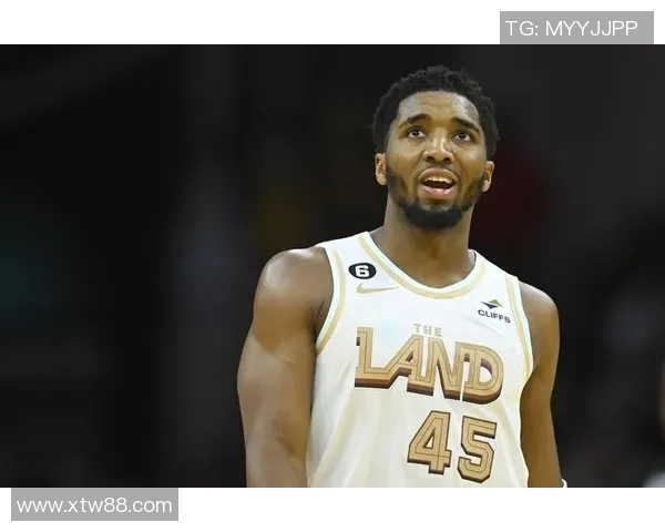 多诺万米切尔的篮球传奇之路与未来发展展望