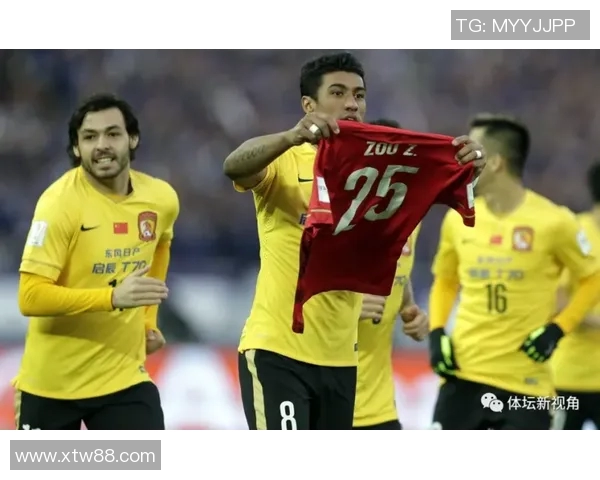 恒大与香港东方激战正酣比赛结果引发球迷热议与期待