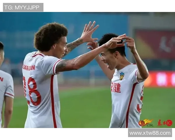 恒丰与上港球迷激情对决共同见证足球魅力与团队精神的碰撞